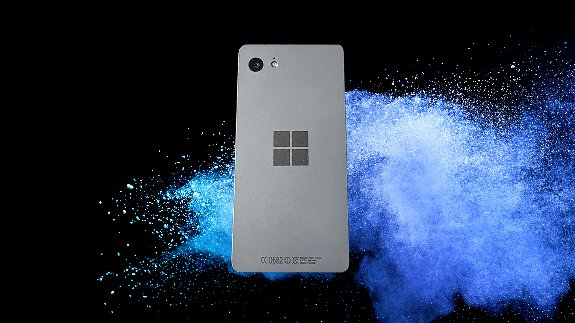 Tak mógł wyglądać smartfon Microsoftu. Tajemniczy prototyp Surface Phone sprzed lat na nowych zdjęciach