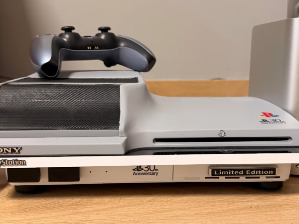 Polski majsterkowicz pozazdrościł właścicielom najdroższej obecnie konsoli od Sony i zbudował sobie swoje własne... PlayStation 3 Pro