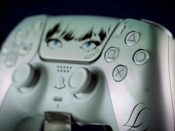 Sony PlayStation DualSense x Lisa