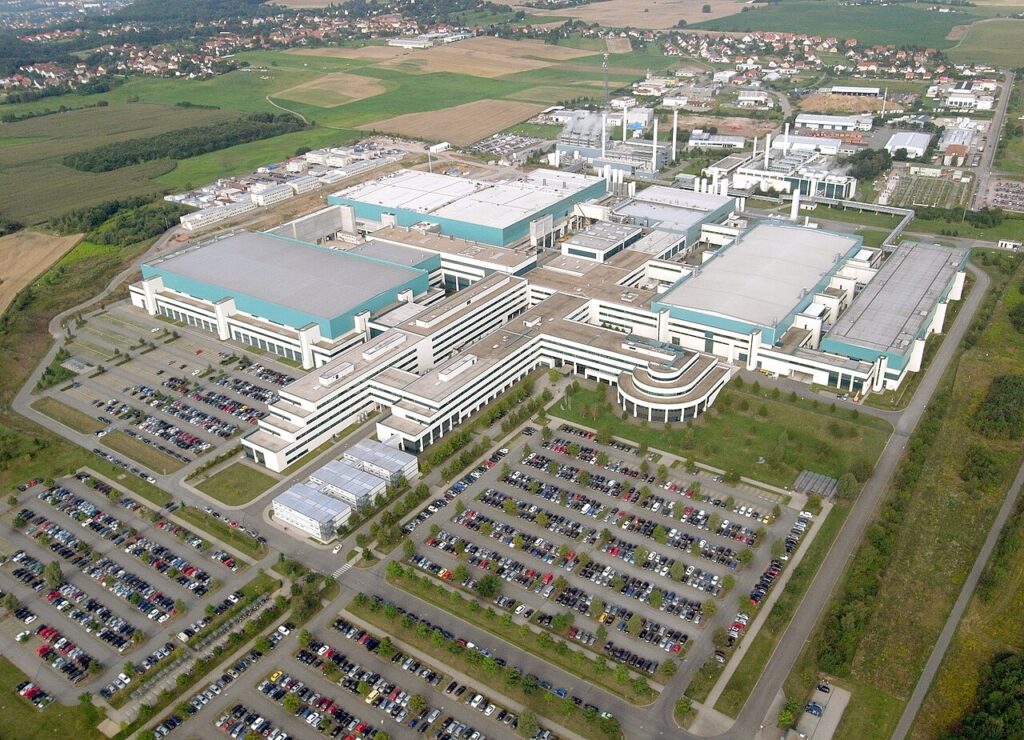 Zdjęcie lotnicze zakładu GlobalFoundries w Dreźnie.