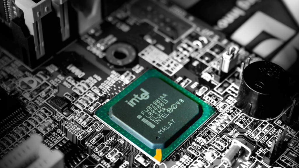Czekają nas kolejne podwyżki cen procesorów Intel? Od 5 października możemy zapłacić nawet o 10% więcej za te same produkty