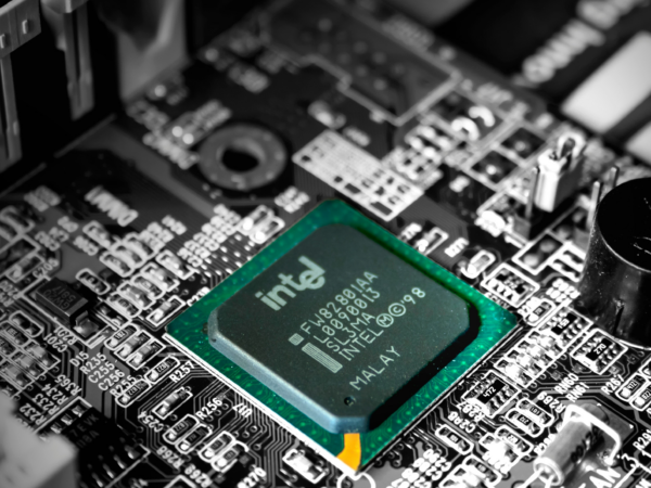 Czekają nas kolejne podwyżki cen procesorów Intel? Od 5 października możemy zapłacić nawet o 10% więcej za te same produkty