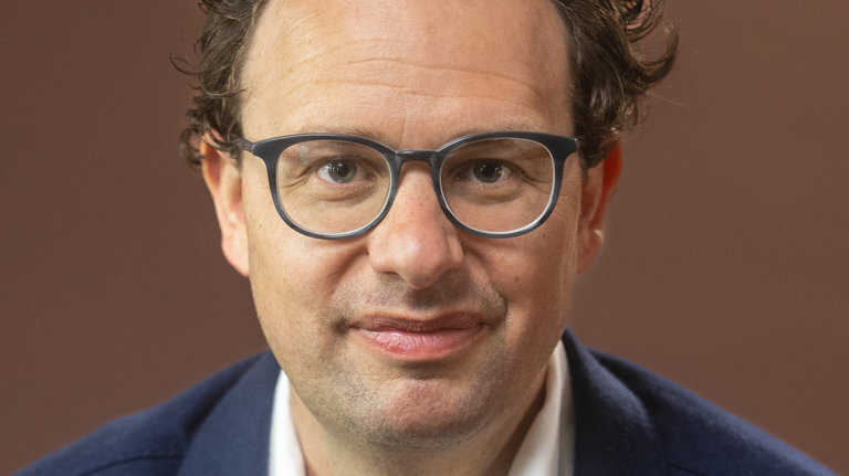 CEO Anthropic ostrzega, że „rój” botów AI może przejąć kontrolę nad całym internetem już w ciągu 6-12 miesięcy