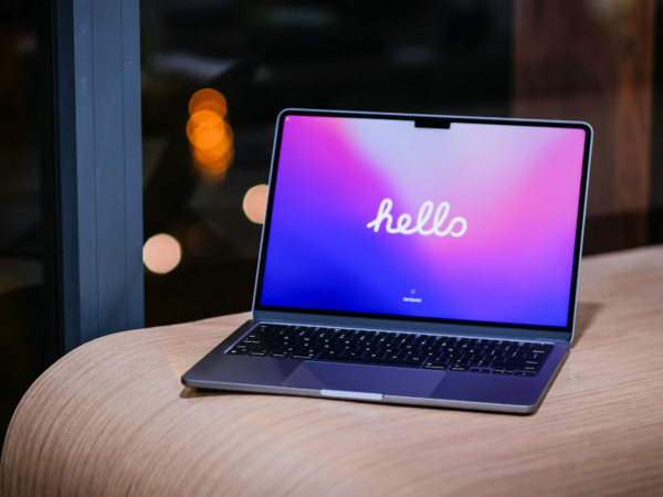 Apple wymieniło 6-letniego Macbooka Air na najnowszy model z procesorem M5 – użytkownik prosił tylko o wymianę baterii i ekranu