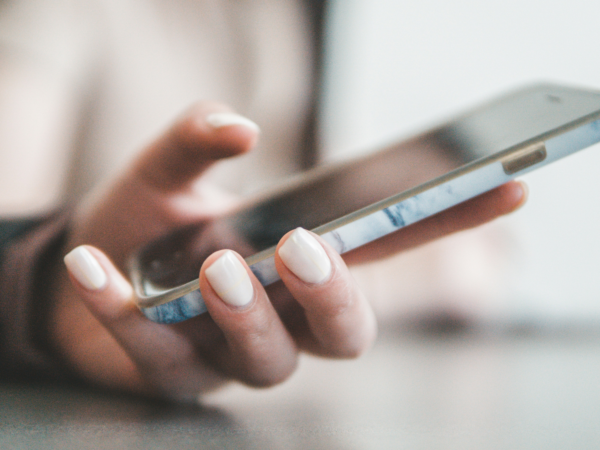 Gemini od Google już wkrótce będzie filtrować twoje wiadomości tekstowe od nieznanych nadawców