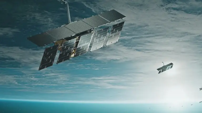 Gwiezdne wojny na orbicie: Rosyjski satelita zbliża się do ICEYE-X36 – konstrukcja założonej przez Polaka firmy coraz bardziej zagrożona