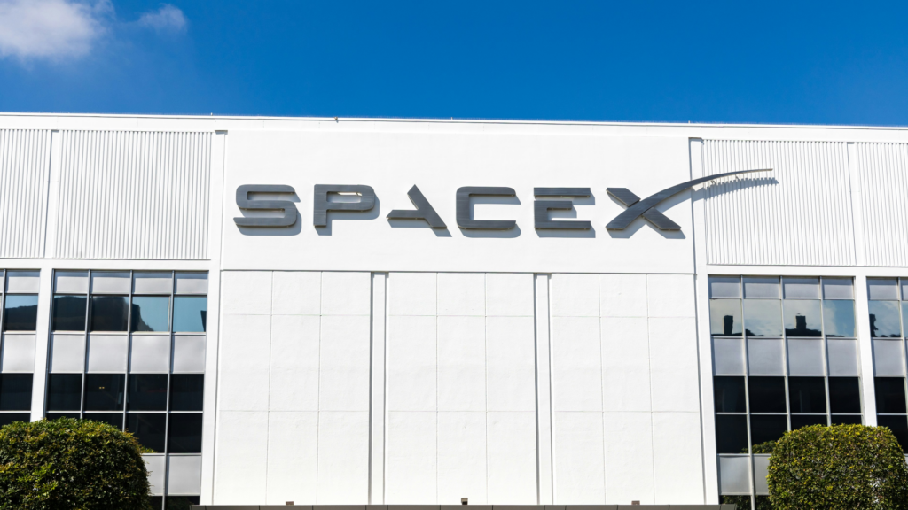 Starlink Mobile firmy SpaceX z problemami – Prezes T-Mobile odrzuca umowę dotyczącą korzystania z infrastruktury sieci